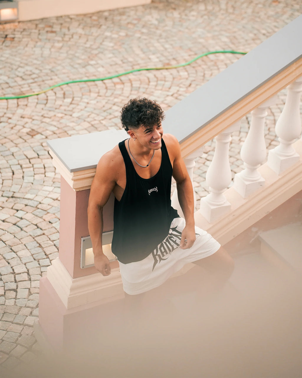 159 - Kaizen Stringer Tank Black